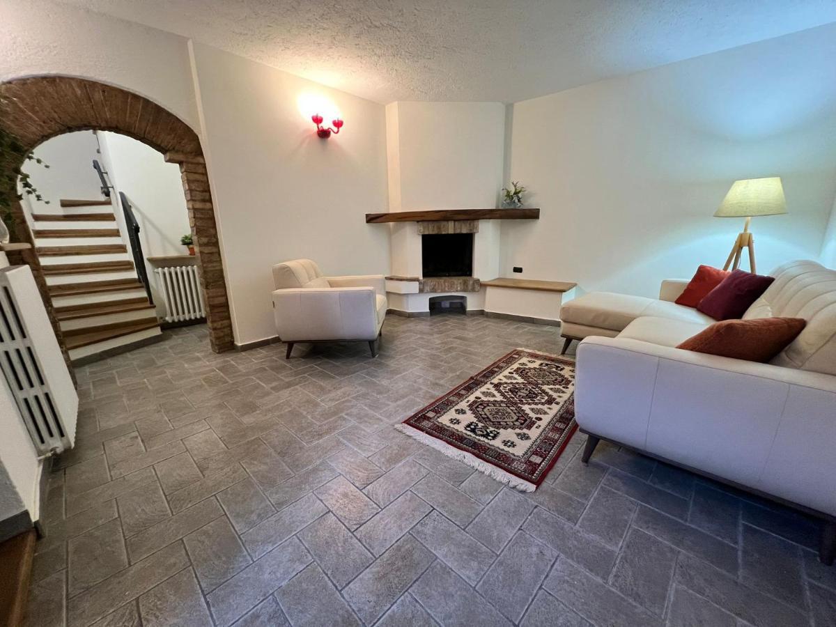 Ferienwohnung Vicoli E Arte Spoleto Exterior foto